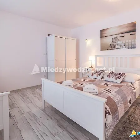 Delfin Bed and Breakfast Międzywodzie
