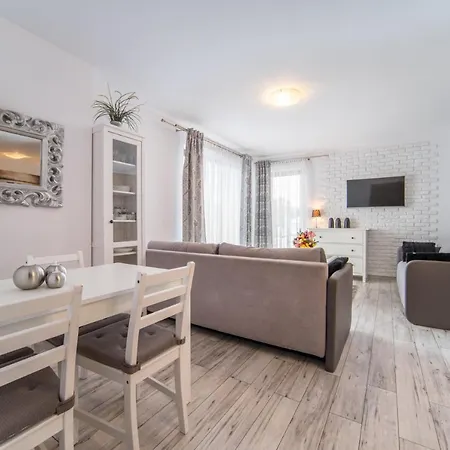 Delfin 3* Międzywodzie