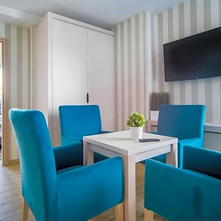 Delfin Bed & Breakfast 3*