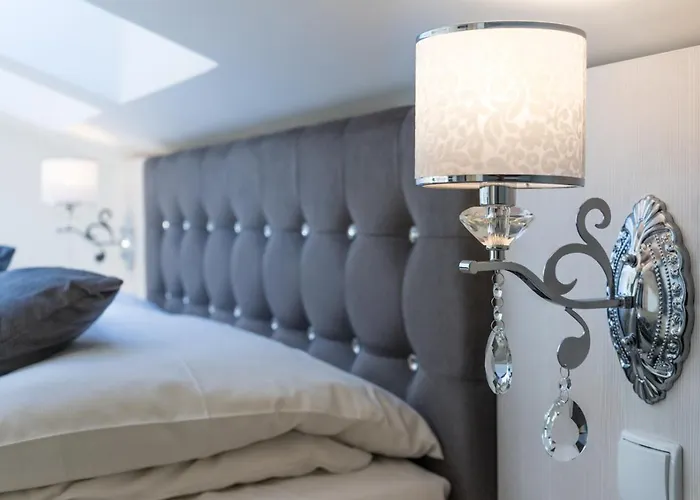 Delfin Nocleg ze śniadaniem