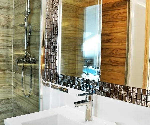 Delfin 3* Międzywodzie