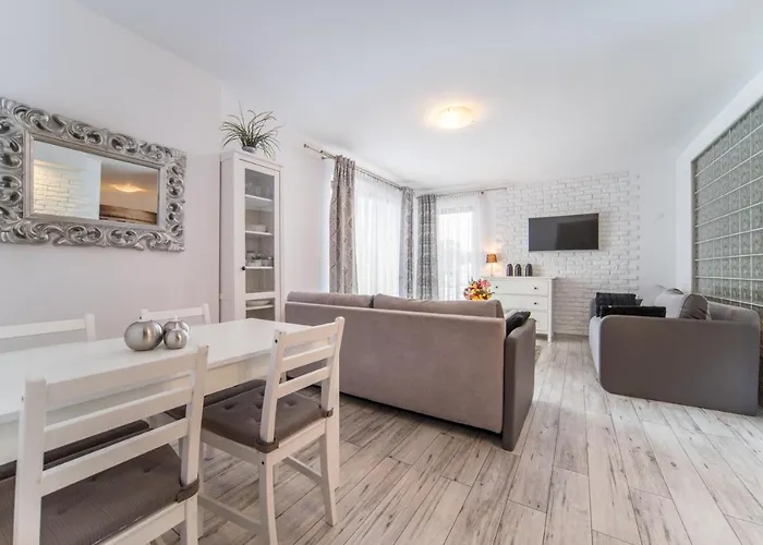 Delfin 3* Międzywodzie